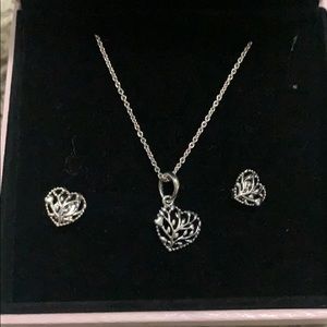 pandora necklace and earring set